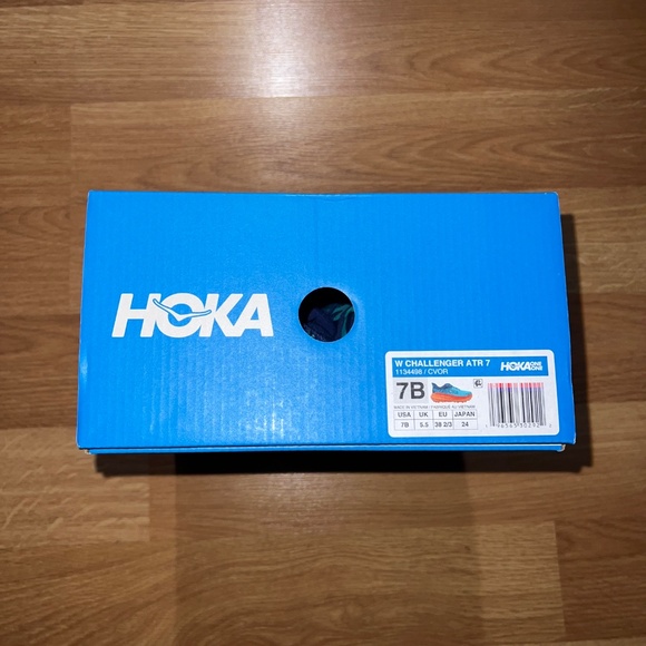 Women’s HOKA Challenger Size 7 - Picture 2 of 8
